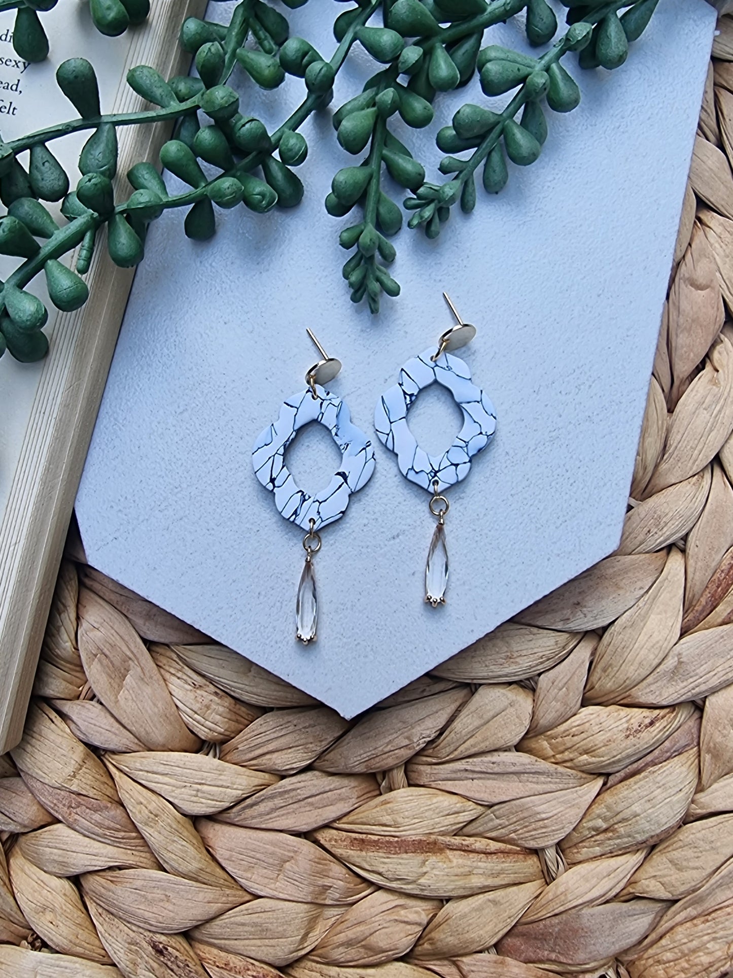 Moroccan Drop with Crystal
