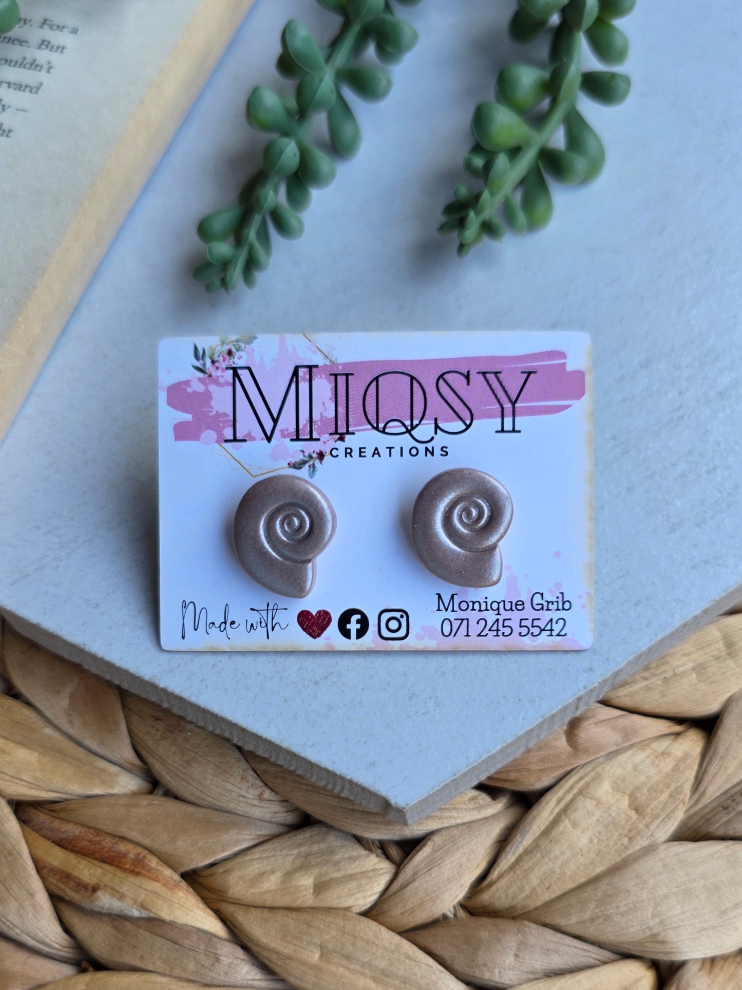 Shell Studs