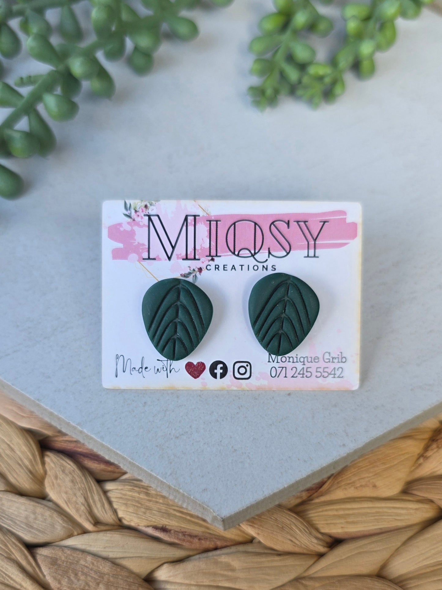 Large Leaf Studs