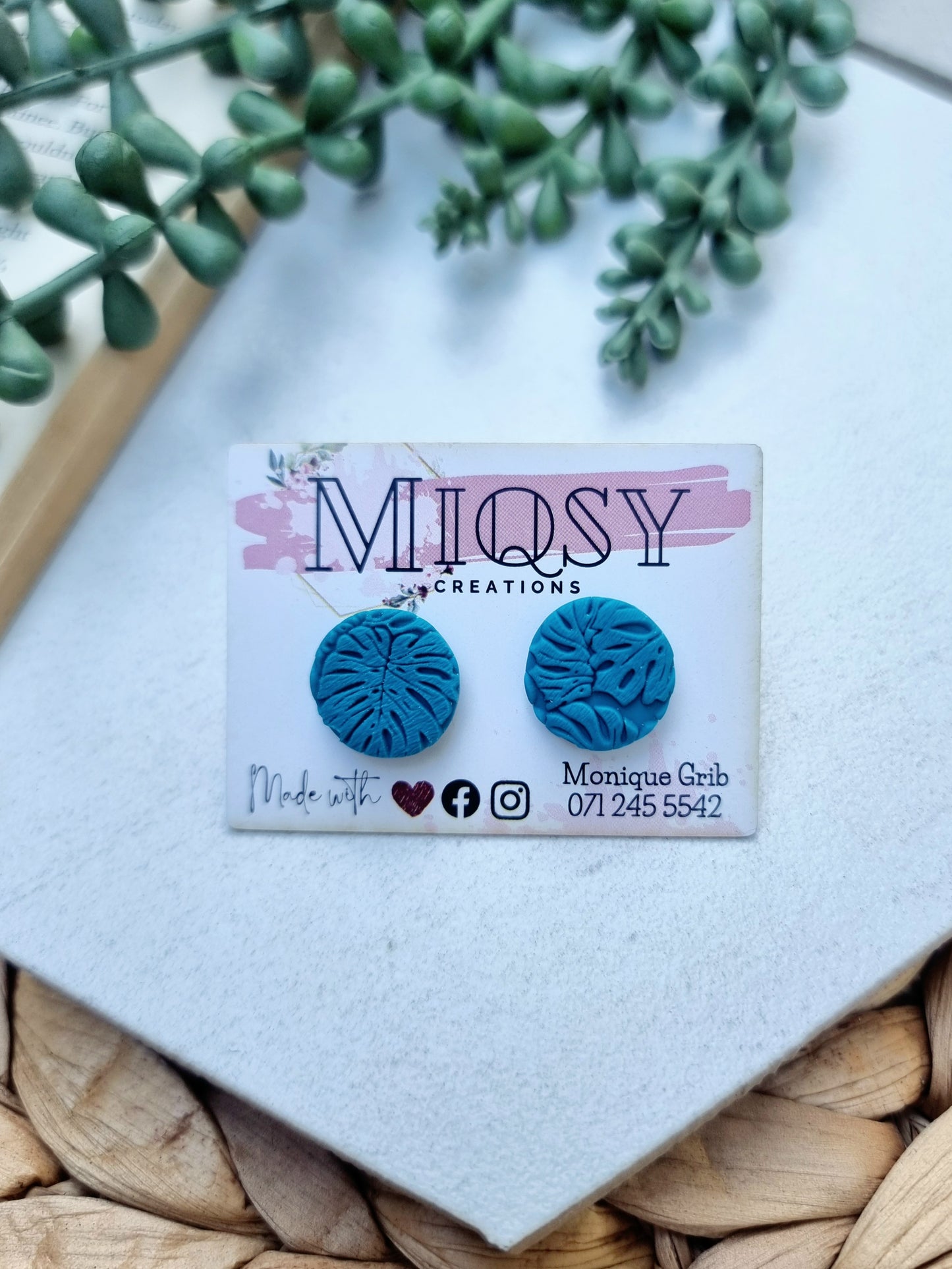 Textured Round Studs