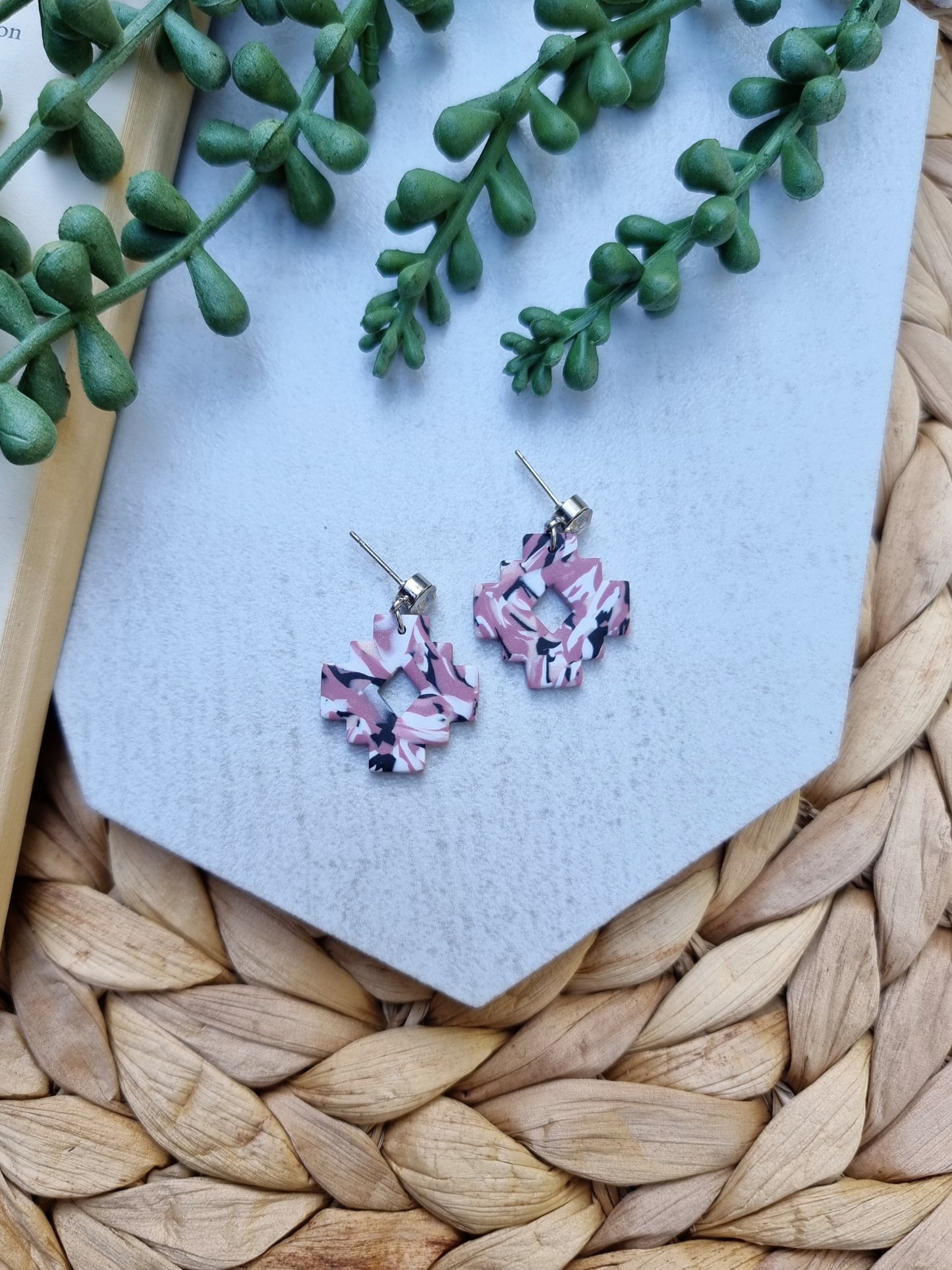 Dusty Pink Marble Aztec Drop