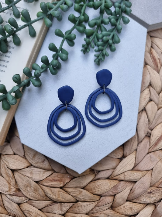 Asymmetrical Dangles