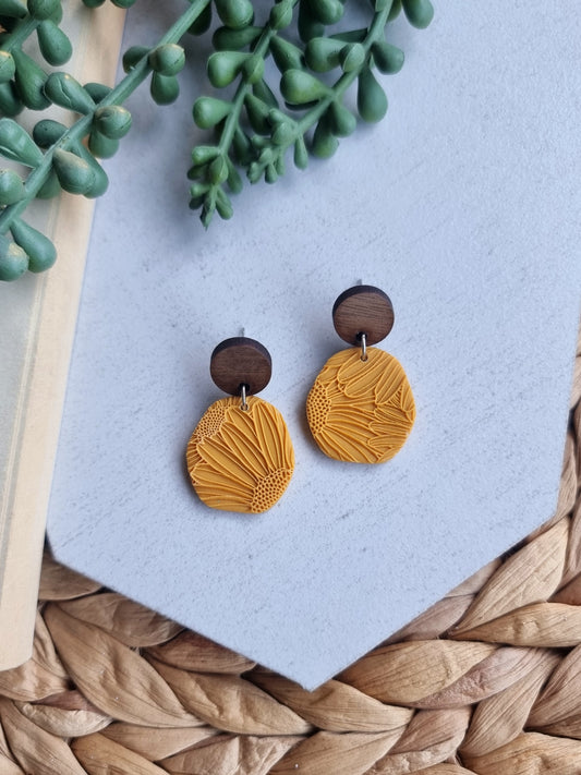 Mustard Embossed Drop