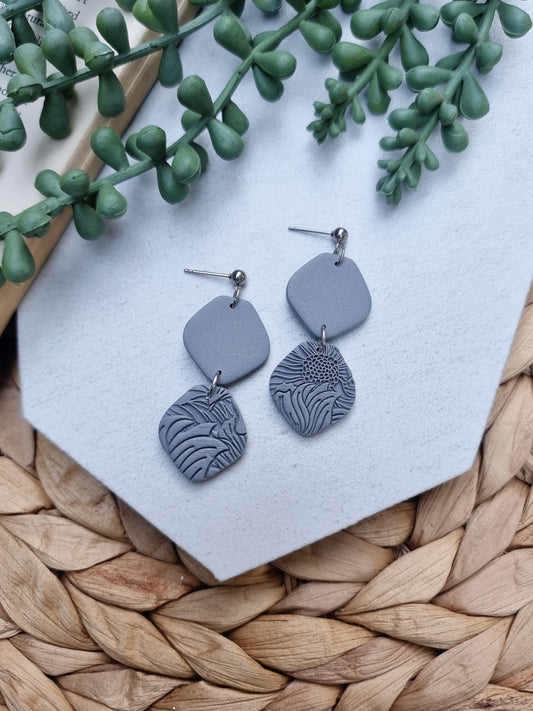 Triangular Dangles