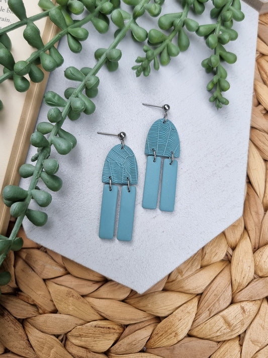 Textured Medium Dangles