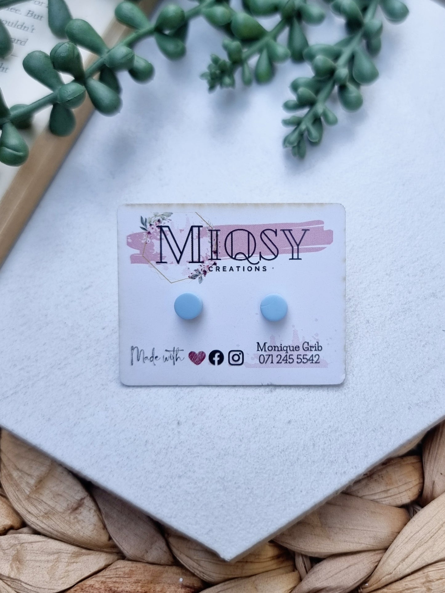 Micro Studs