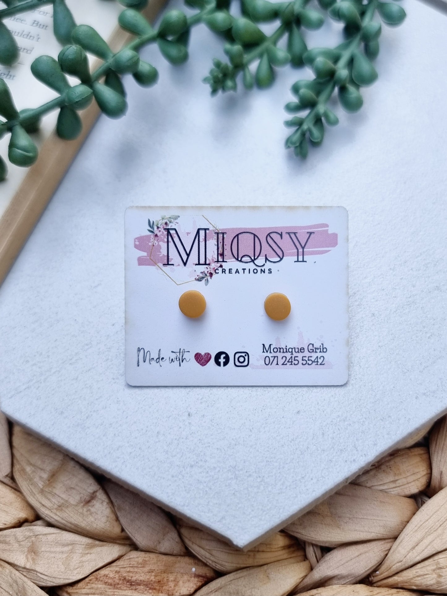 Micro Studs