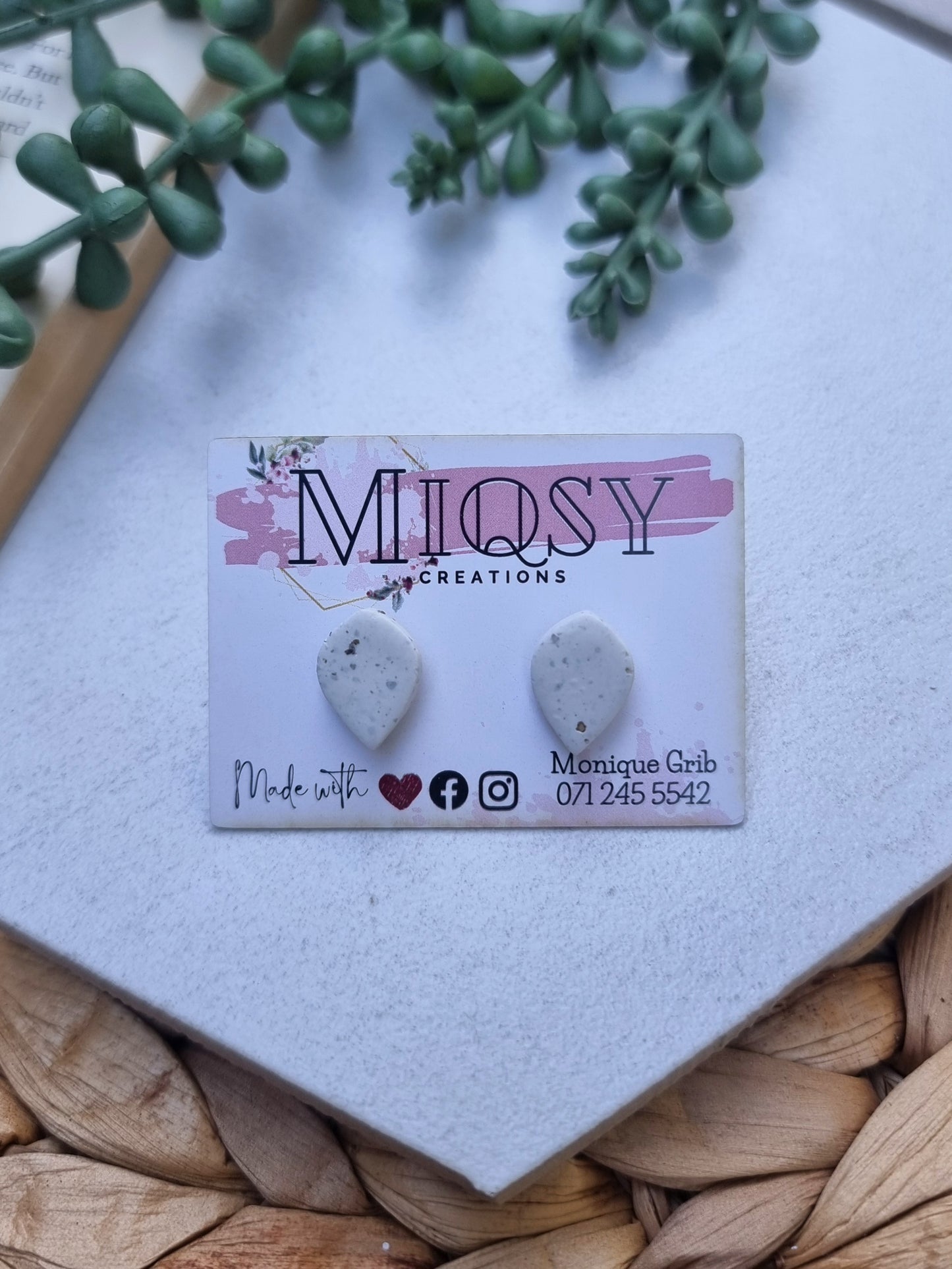 White Pepper Studs