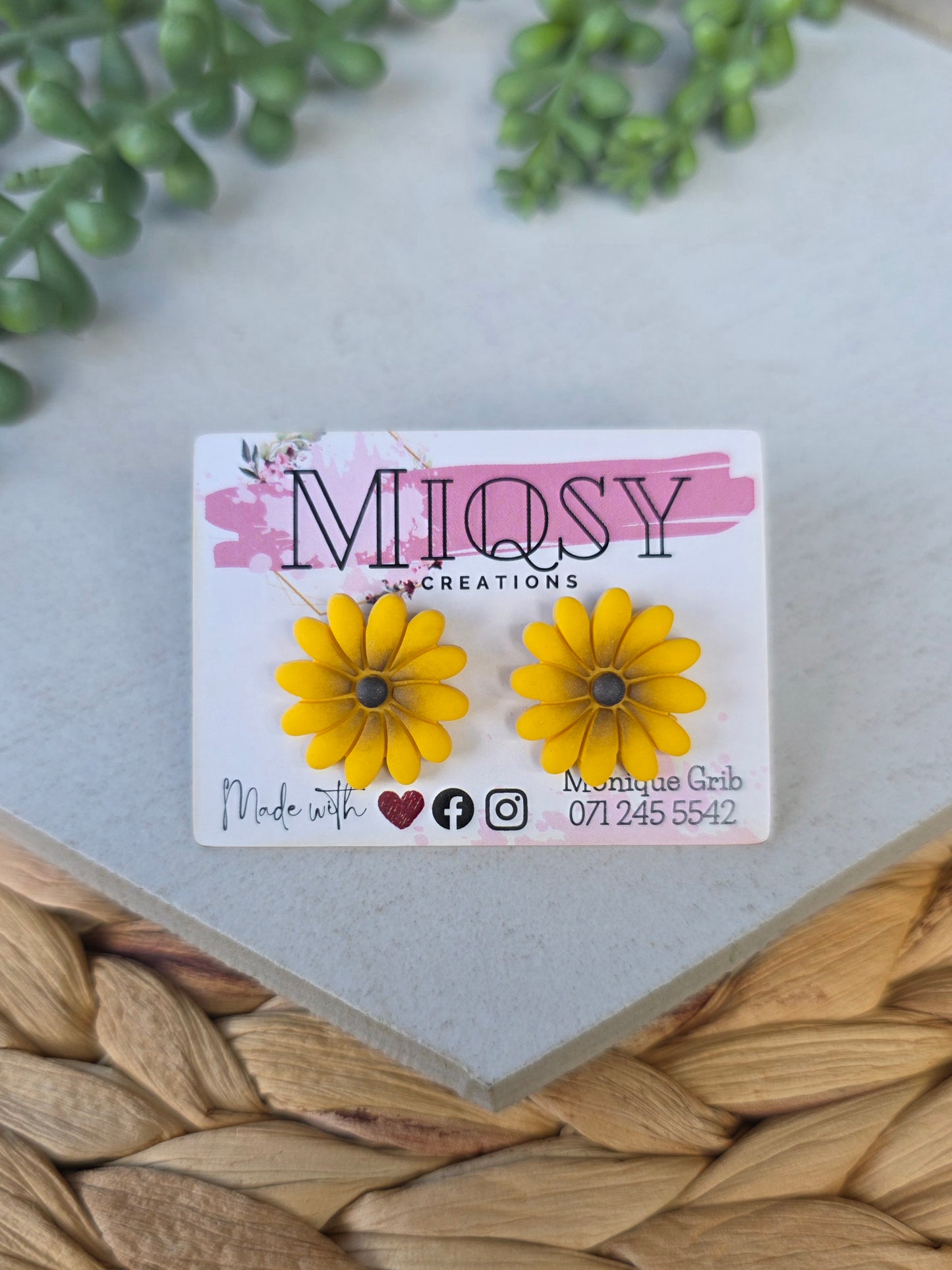 Flower Studs B
