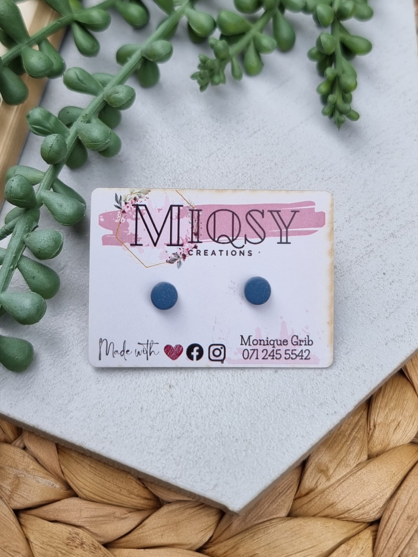 Micro Studs