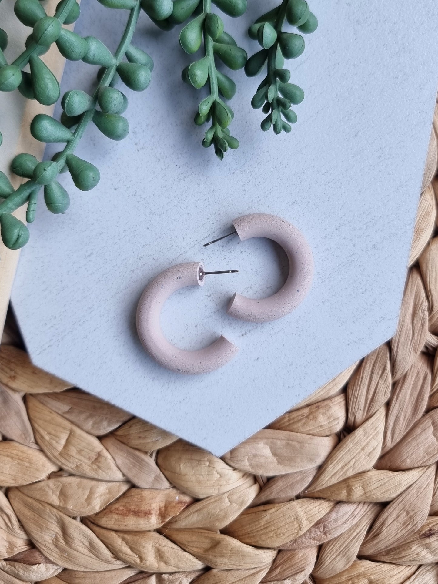 Plain Medium Hoops