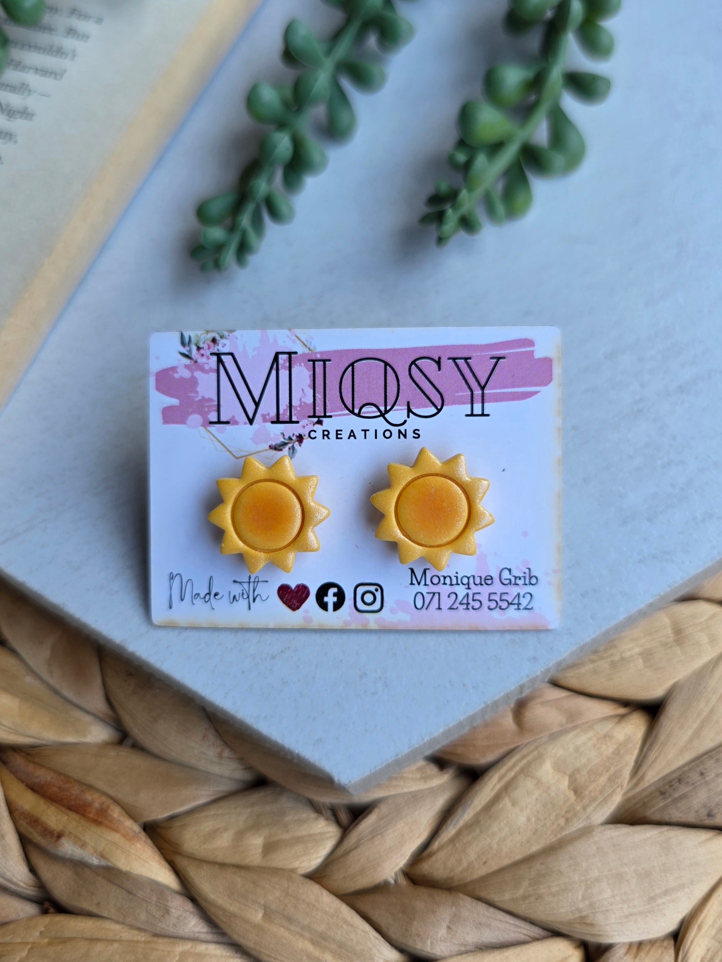 Sunshine Studs