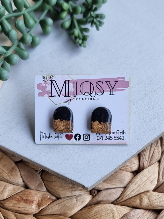 Black & Goldleaf Window Stud