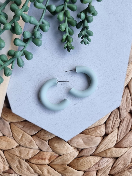 Plain Medium Hoops